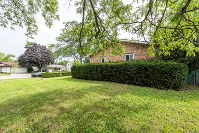 2715 Hyde Park Avenue, Waukegan, IL 60085 - Photo 14