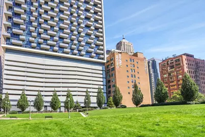 235 W Van Buren Street #2007, Chicago, IL 60607 - Photo 24