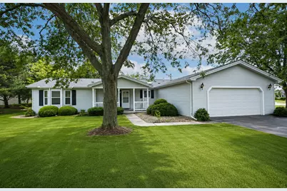 9 Hialeah Court, Grayslake, IL 60030 - Photo 1