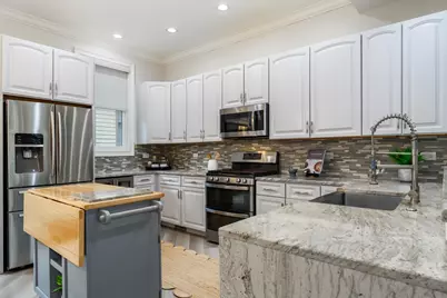 942 W Hubbard Street, Chicago, IL 60642 - Photo 8