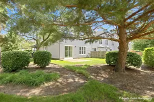 1434 Sherwood Ct, Gurnee, IL 60031 - Photo 4