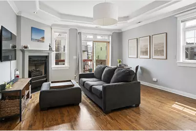 3755 N Wilton Avenue #3SE, Chicago, IL 60613 - Photo 2