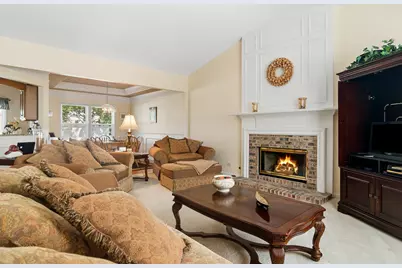 2362 Nantucket Lane, Elgin, IL 60123 - Photo 2