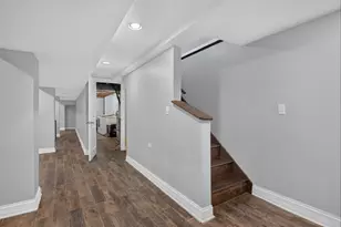 7820 S Rhodes Ave, Chicago, IL 60619 - Photo 24