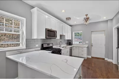 7820 S Rhodes Avenue, Chicago, IL 60619 - Photo 8