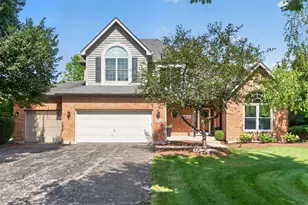 305 Windsor Cir, Saint Charles, IL 60175 - Photo 1