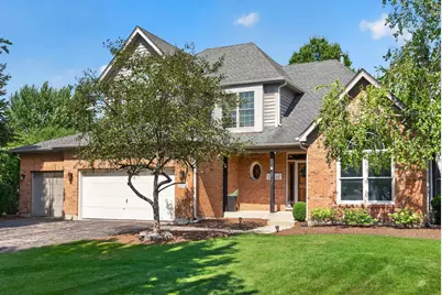 305 Windsor Circle, Saint Charles, IL 60175 - Photo 2