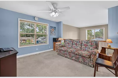 401 Lilac Lane, Elk Grove Village, IL 60007 - Photo 22