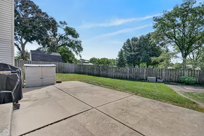 401 Lilac Lane, Elk Grove Village, IL 60007 - Photo 26
