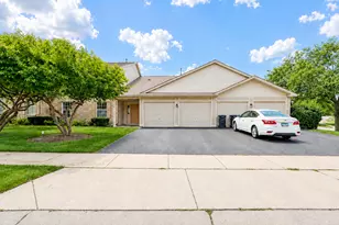 1101 Yorkshire Ct, Elgin, IL 60120 - Photo 18