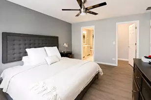 1101 Yorkshire Ct, Elgin, IL 60120 - Photo 10