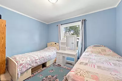 1725 Evergreen Avenue, Hanover Park, IL 60133 - Photo 18