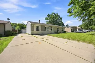 1725 Evergreen Ave, Hanover Park, IL 60133 - Photo 2
