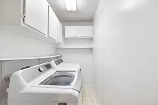 1725 Evergreen Ave, Hanover Park, IL 60133 - Photo 24
