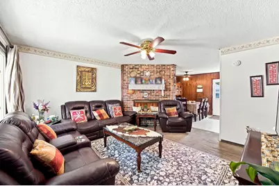 1725 Evergreen Avenue, Hanover Park, IL 60133 - Photo 6