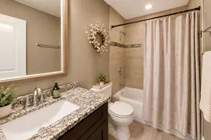 6402 Bradley Dr, Woodridge, IL 60517 - Photo 26