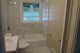 379 E Lincoln St, Sycamore, IL 60178 - Photo 12
