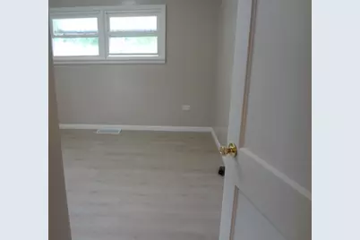 379 E Lincoln Street, Sycamore, IL 60178 - Photo 14
