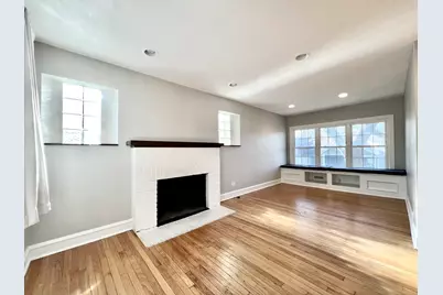 9210 S Trumbull Avenue, Evergreen Park, IL 60805 - Photo 4