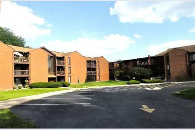 2929 Sunnyside Drive #360D, Rockford, IL 61114 - Photo 2