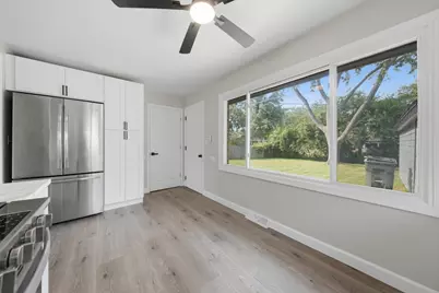 3036 Wilshire Avenue, Markham, IL 60428 - Photo 8