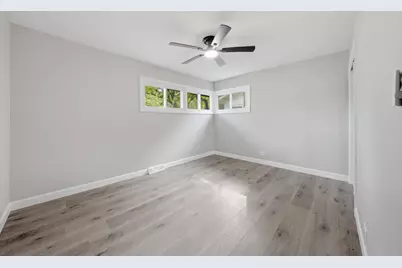 3036 Wilshire Avenue, Markham, IL 60428 - Photo 18