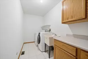 1888 ShoreLine Ct, Romeoville, IL 60446 - Photo 10