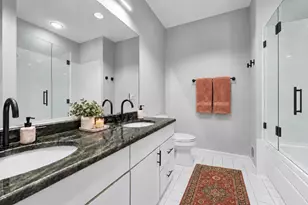 2340 N Elston Ave, Chicago, IL 60614 - Photo 8