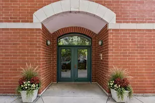 2340 N Elston Ave, Chicago, IL 60614 - Photo 2