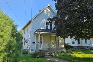 616 Julien St, Belvidere, IL 61008 - Photo 1