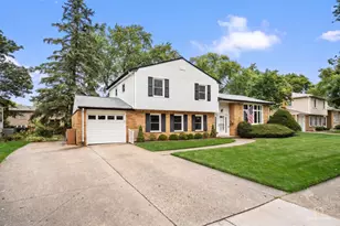 1340 E Rosita Dr, Palatine, IL 60074 - Photo 2
