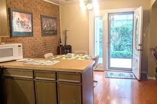 90 N Dee Rd, Park Ridge, IL 60068 - Photo 2