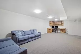 411 Hickory Dr, Wheeling, IL 60090 - Photo 20
