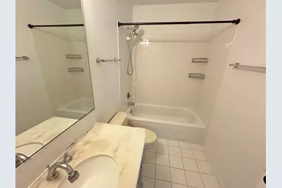 208 Autumn Lane, Vernon Hills, IL 60061 - Photo 16