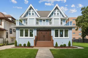 511 S Elmwood Ave, Oak Park, IL 60304 - Photo 1