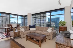 100 E 14th St, Chicago, IL 60605 - Photo 2