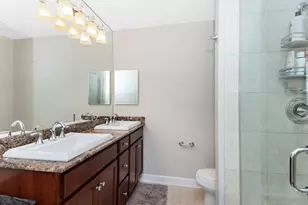 100 E 14th St, Chicago, IL 60605 - Photo 12