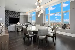 132 E Delaware Pl, Chicago, IL 60611 - Photo 8