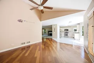 3107 Hampshire Ln, Waukegan, IL 60087 - Photo 12