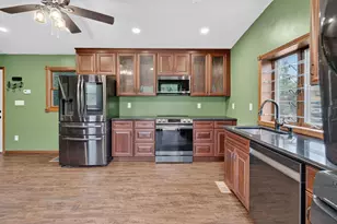 31 Lakeshore Dr, Wilmington, IL 60481 - Photo 10