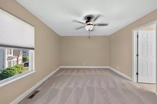 274 Rockville Ln, Gilberts, IL 60136 - Photo 28