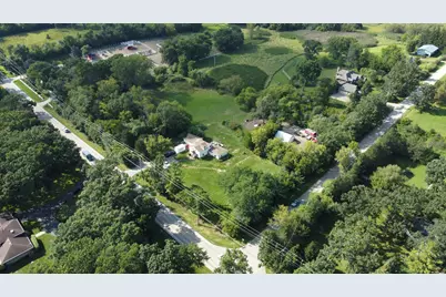24826 W Miller Road, North Barrington, IL 60010 - Photo 2