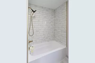 24826 W Miller Road, North Barrington, IL 60010 - Photo 18