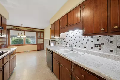 737 E 170th Place, South Holland, IL 60473 - Photo 14