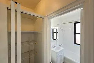 434 W Wellington Ave, Chicago, IL 60657 - Photo 16