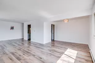 1313B S Rebecca Rd, Lombard, IL 60148 - Photo 6