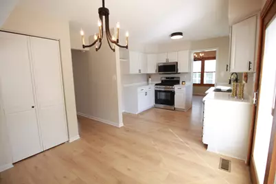 8247 W Wintergreen Drive, Frankfort, IL 60423 - Photo 2