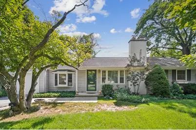 231 Latrobe Avenue, Northfield, IL 60093 - Photo 1