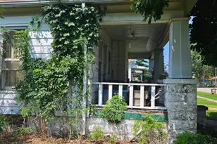 206 S 2nd St, Benld, IL 62009 - Photo 2