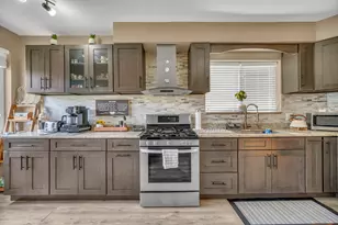 3331 N Rutherford Ave, Chicago, IL 60634 - Photo 12